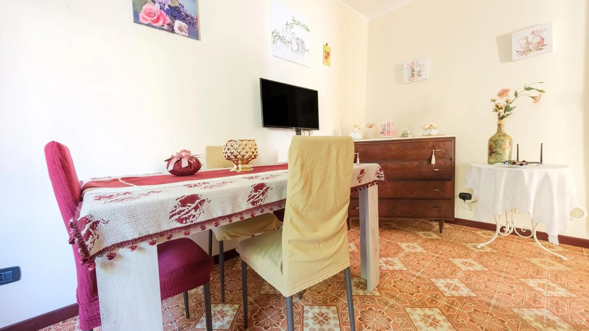 Holiday Home Tommaso E Martina Savoca Italy